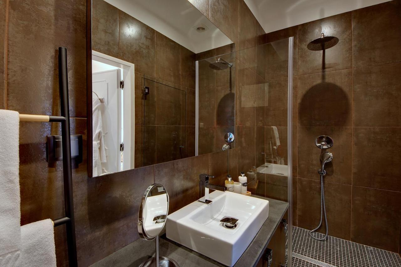 Casa Latino - Oceanfront - Luxury & Charming Villa- Jacuzzi At Rooftop By DreamvillasАлбуфейра Екстериор снимка
